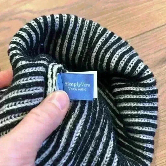 Simply Vera Wang Women’s Black White Stripe Beanie Hat With Cuff Silver Accent - Picture 7 of 7